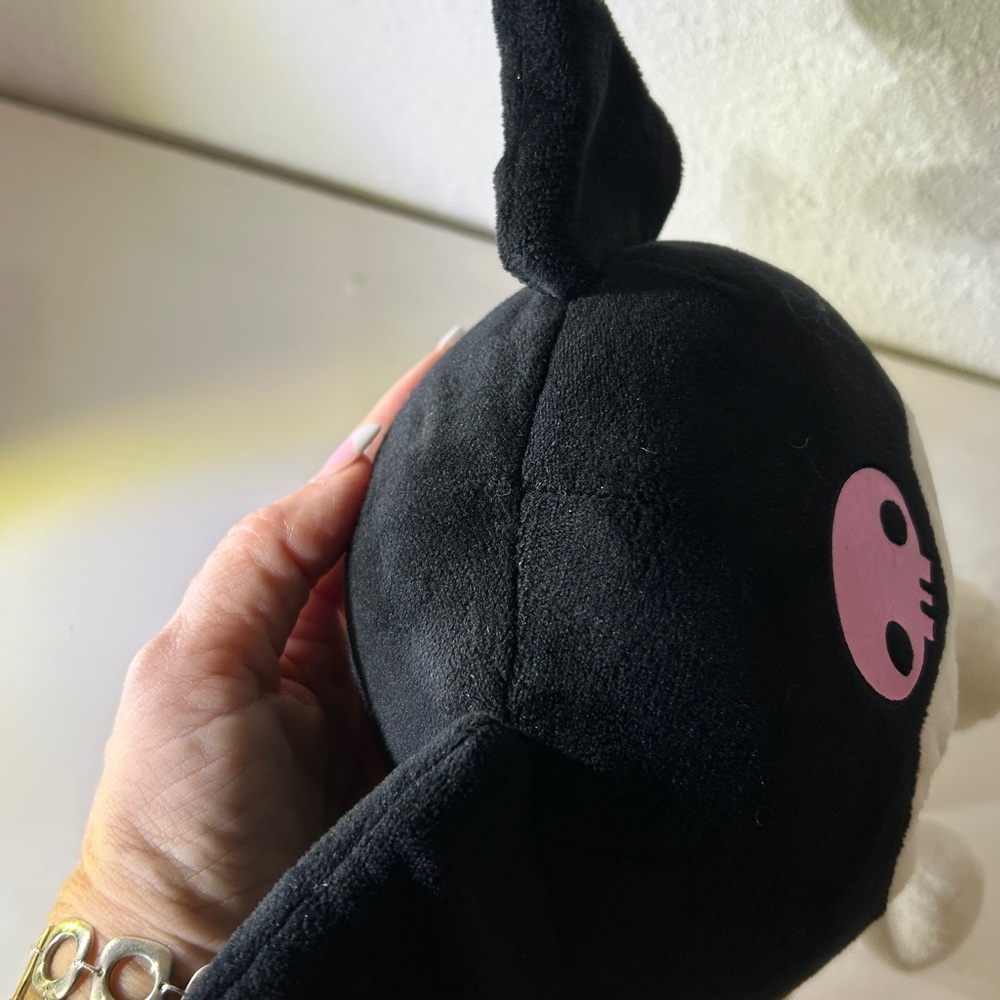2023 Sanrio Kuromi Plushie - Picture 7 of 8